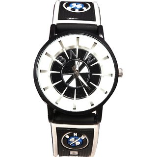 stylish everyday analog watch