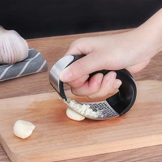 DSC Garlic Press black