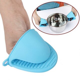 Premium Silicone Oven Mitt Gloves - Extra Heat Resistant Non-Slip Kitchen Gloves for Safe Cooking ,ideal for Home Cooks and Bakers - Cookware | Buy online on ZillyBuy