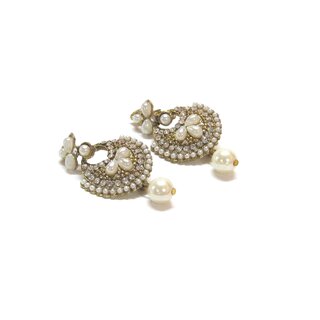 Antique Pearl Drop Pearl Kundan Earring - Earrings | Buy online on ZillyBuy
